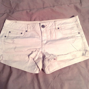 Used American Eagle White Shorts, Size 14